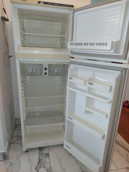Combina No Frost Whirpool in stare foarte buna de functionare